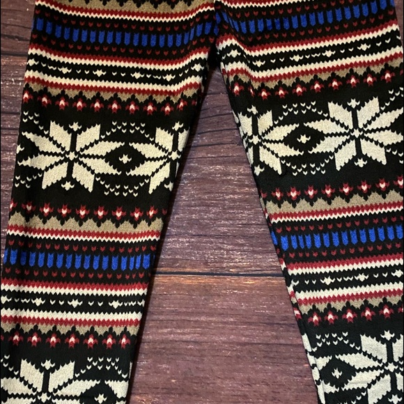 Let It Snow Flake Fleece Pants - Picture 8 of 12